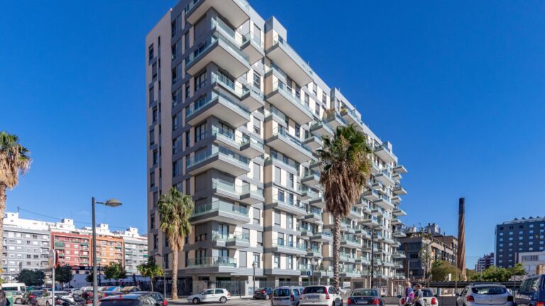 Les Arts 82 (Valencia)